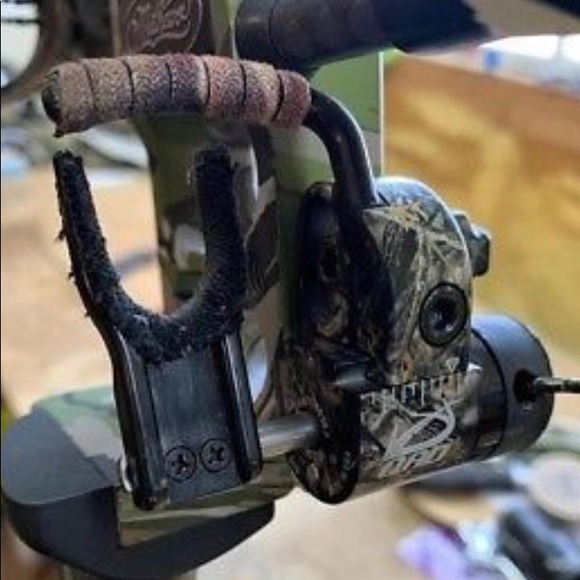 QAD X  Drop away arrow rest hunting archery RH bow - Picture 2 of 2